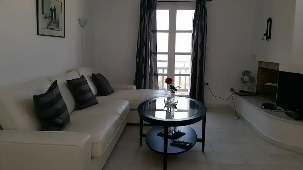 Prokopios Cottage Cycladic Home a Walk to Beach