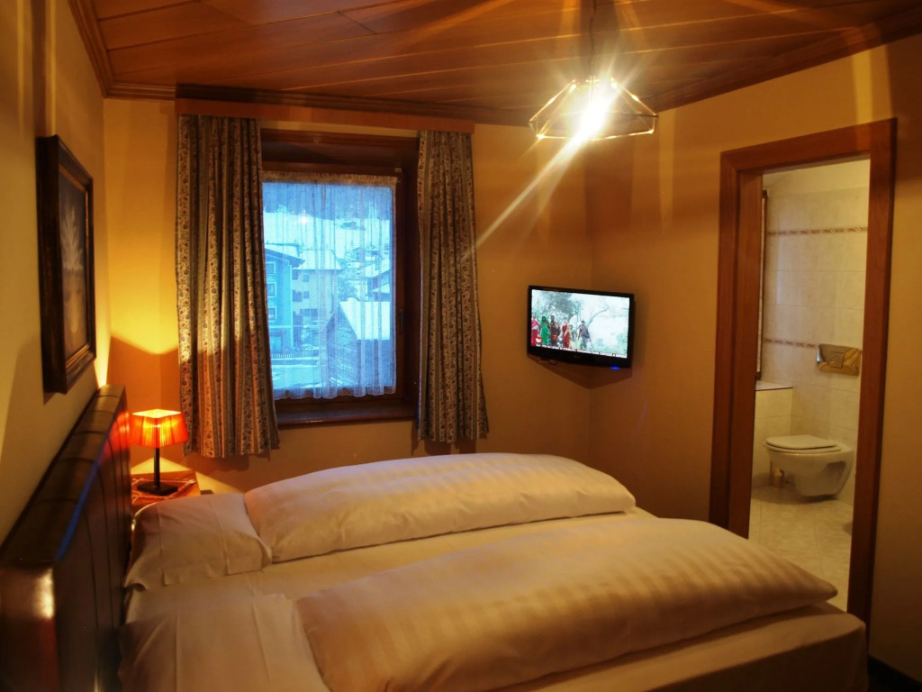 Hotel Alpina