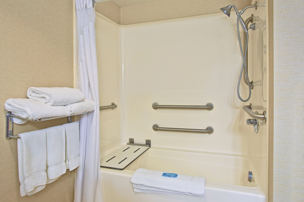 Holiday Inn Express and Suites Pittsburgh West Mifflin by IHG