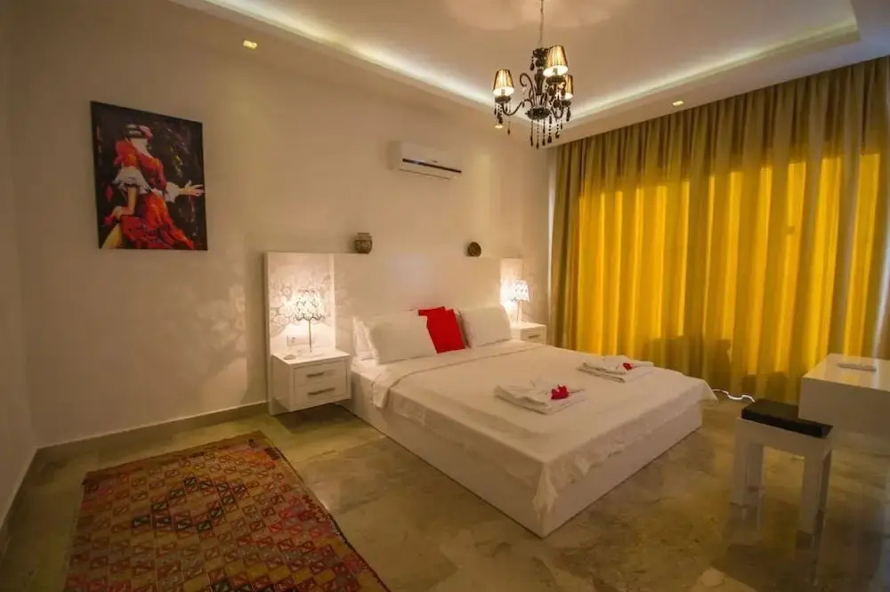 Villa Ella