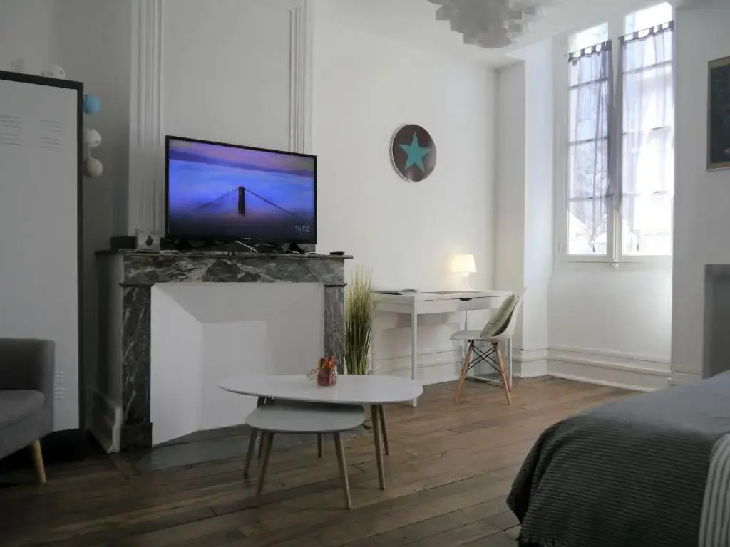 Appartement hypercentre Tarbes - 2 grandes chambres