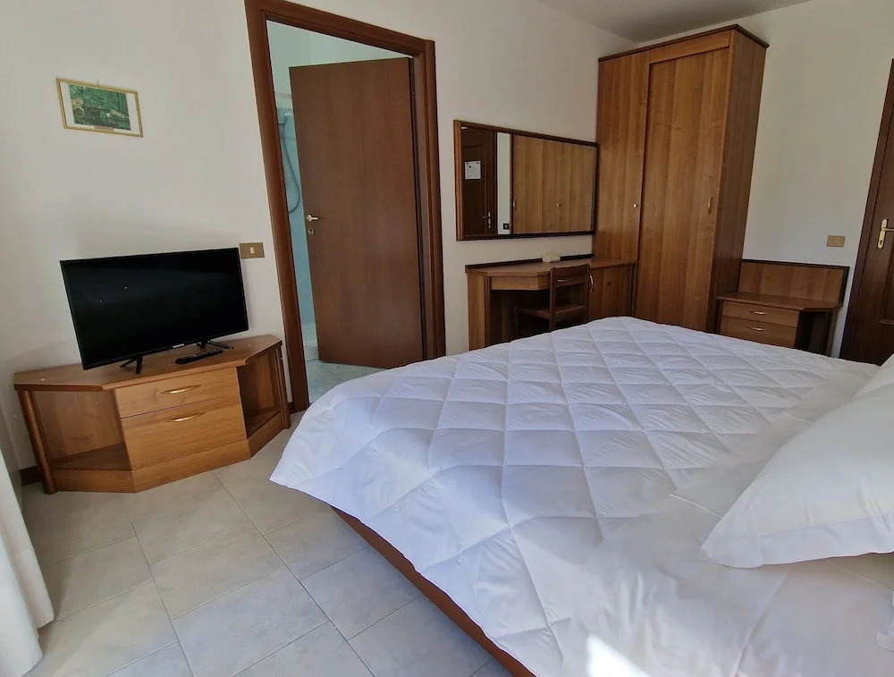 Hotel Montegrino Lakeview