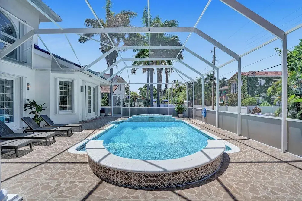 6BR Hollywood Lakes Home with Pool & Spa