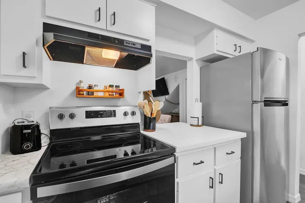 Be Our Guest - Cozy Townhome Near Downtown Ocala 2 Bedroom Townhouse