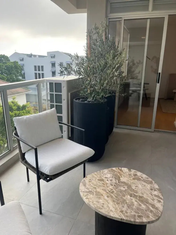Casa Mia Lux - Sea Point 2 Bedroom Apartment