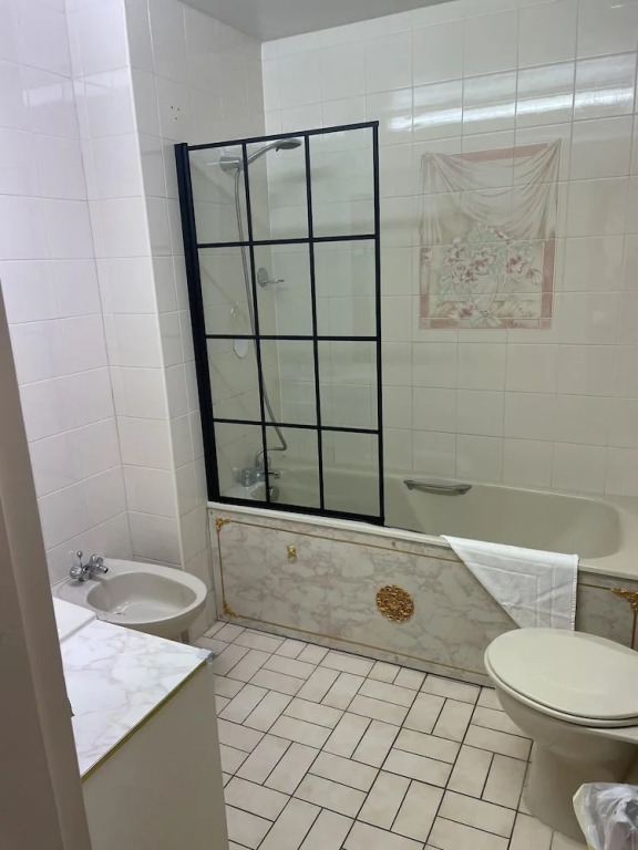 Large 3-bed Apartment in London Kensington Gardens