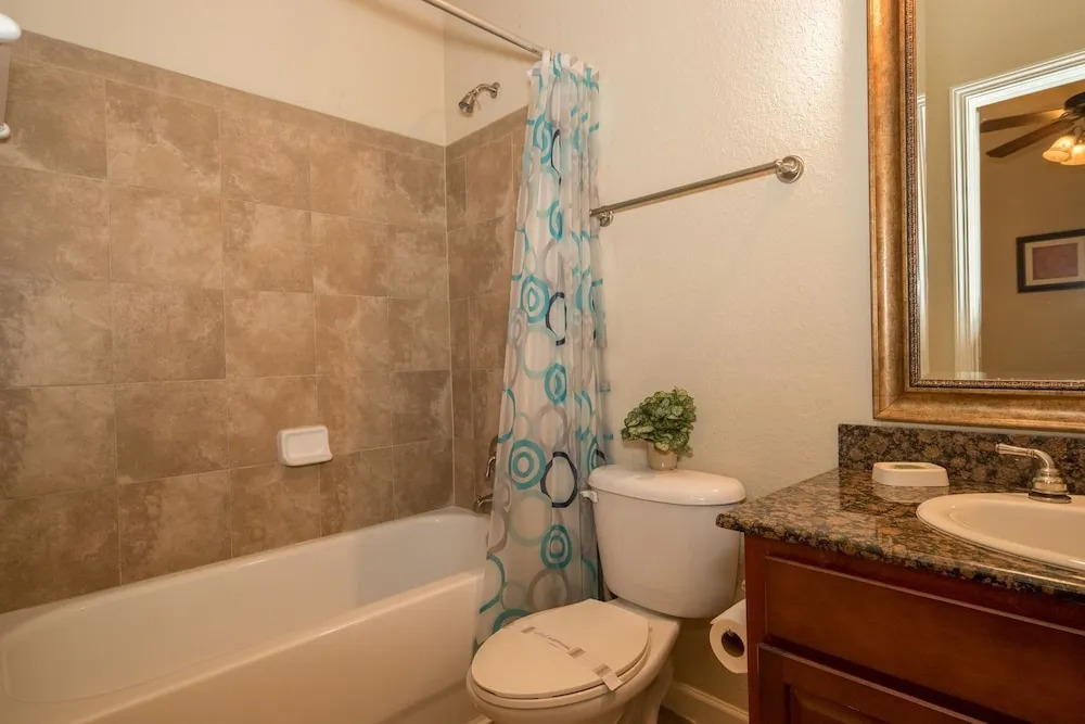 BP621CP Bella Piazza - Three Bedroom Condo