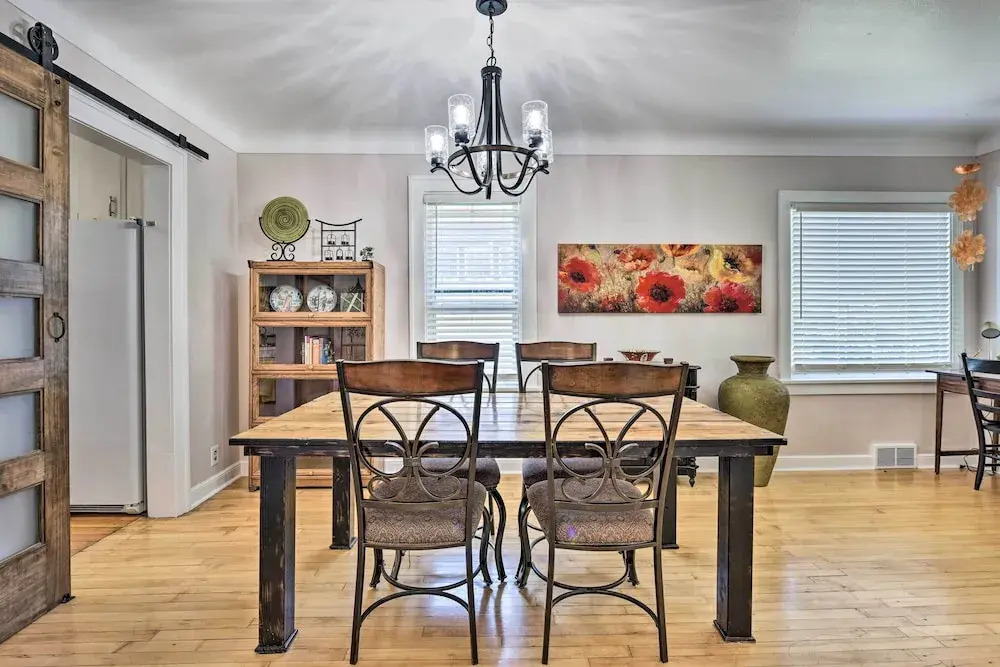 Bright Minneapolis Home: 2 Mi to Minnehaha Falls!