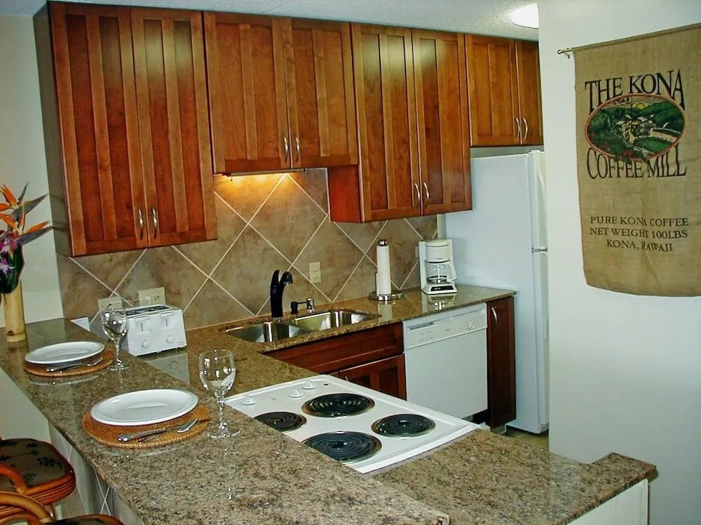 Kona Pacific 1 Bedroom Condo