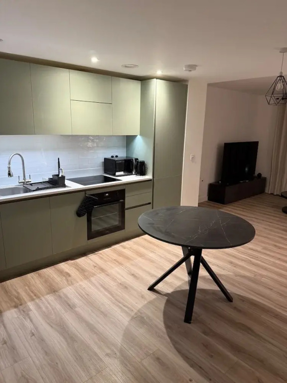 Cozy 1 bed Apartmrnt Luton Airport