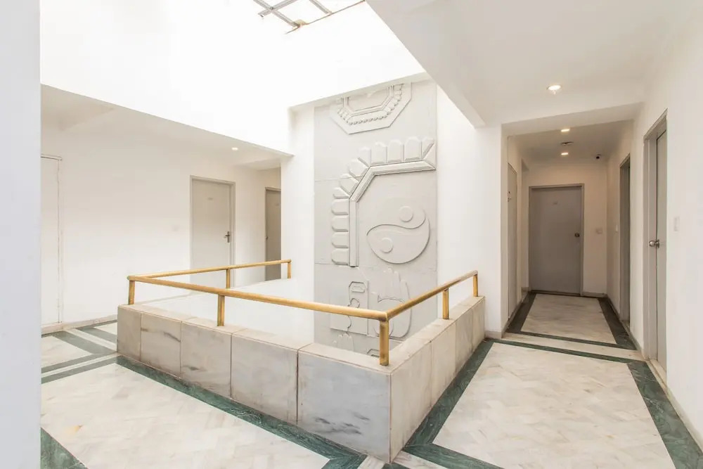 OYO Flagship 140 Amaltas AB Road