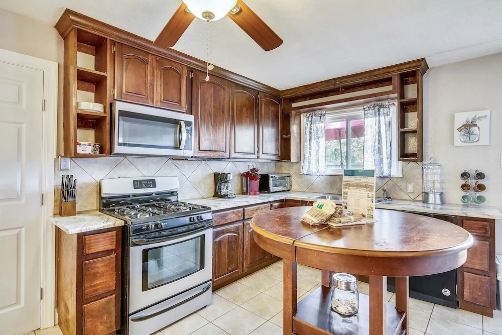 Gulf Village 3 Bedroom Home