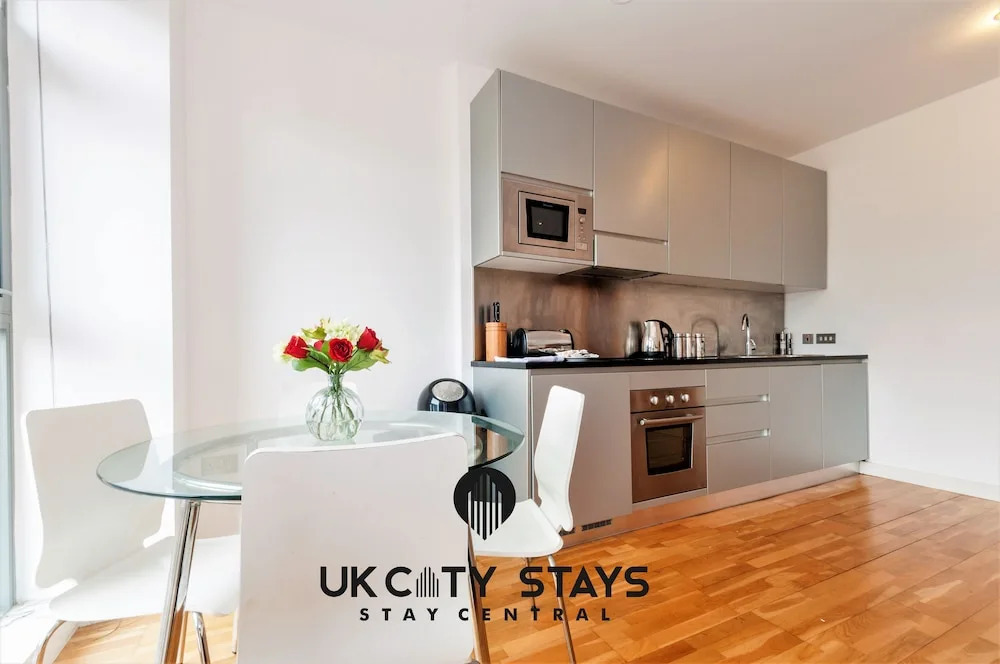 Wharf Apartments
