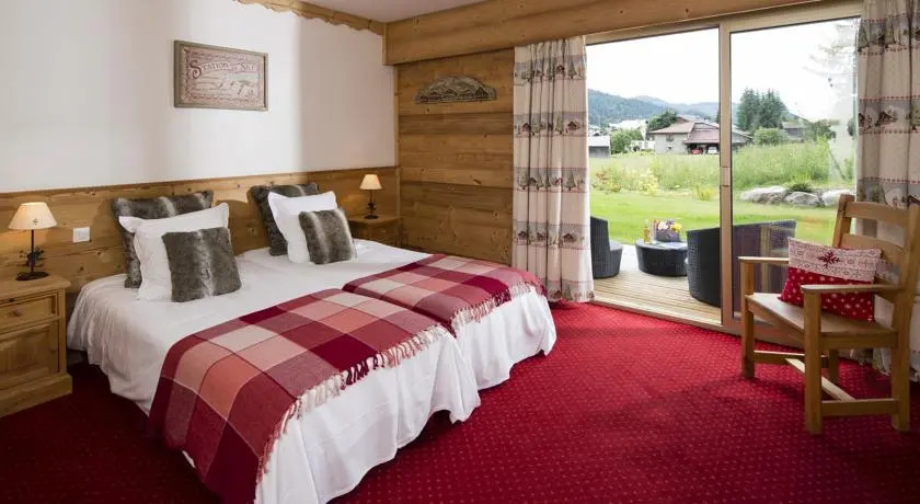 LOurs Blanc Lodge
