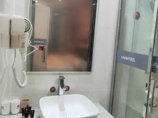 Dongguan Haiyi Chain Hotel