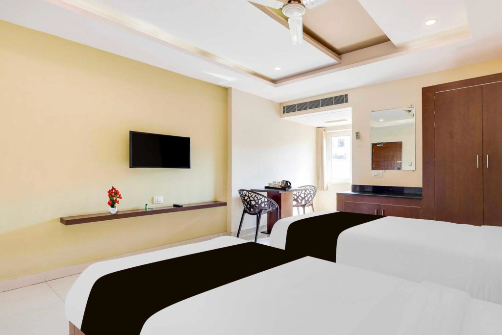 sri maharaja inn