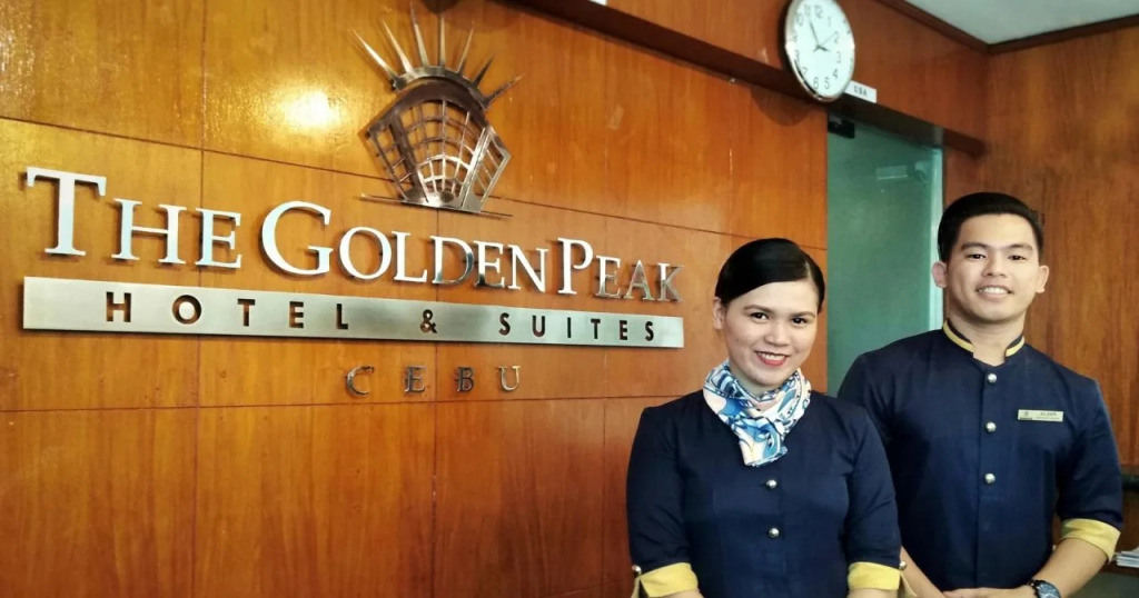 Golden Peak Hotel & Suites powered by Cocotel