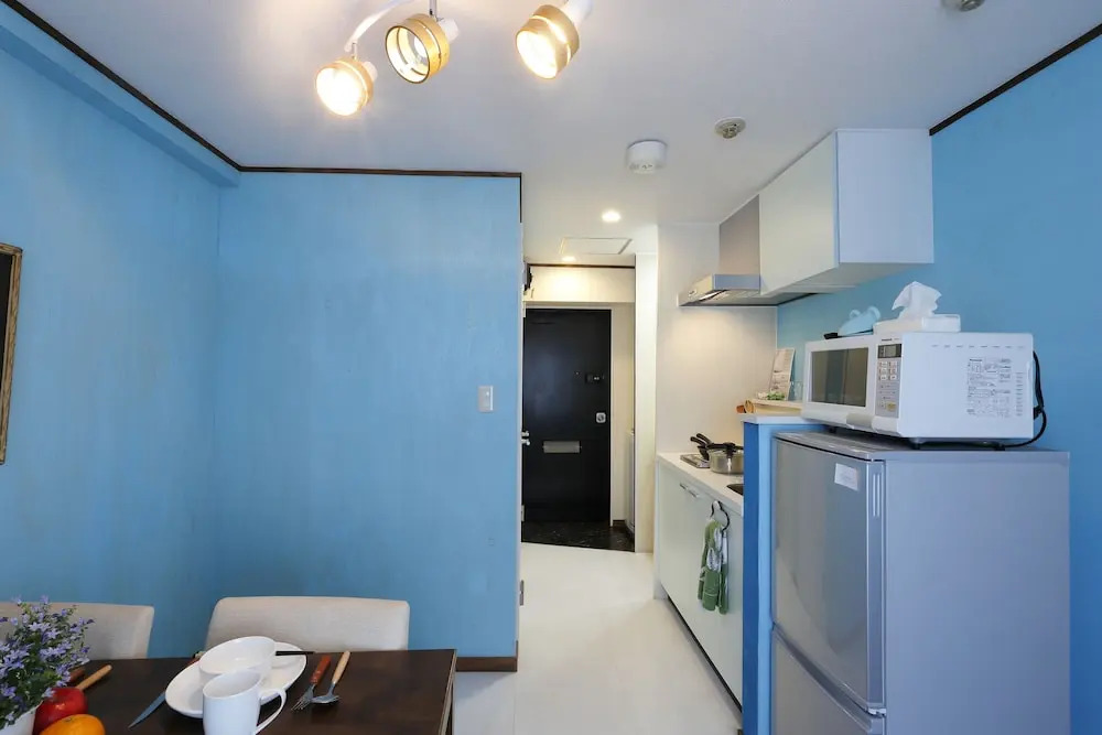 Frontier 24 - Premium Suite 402