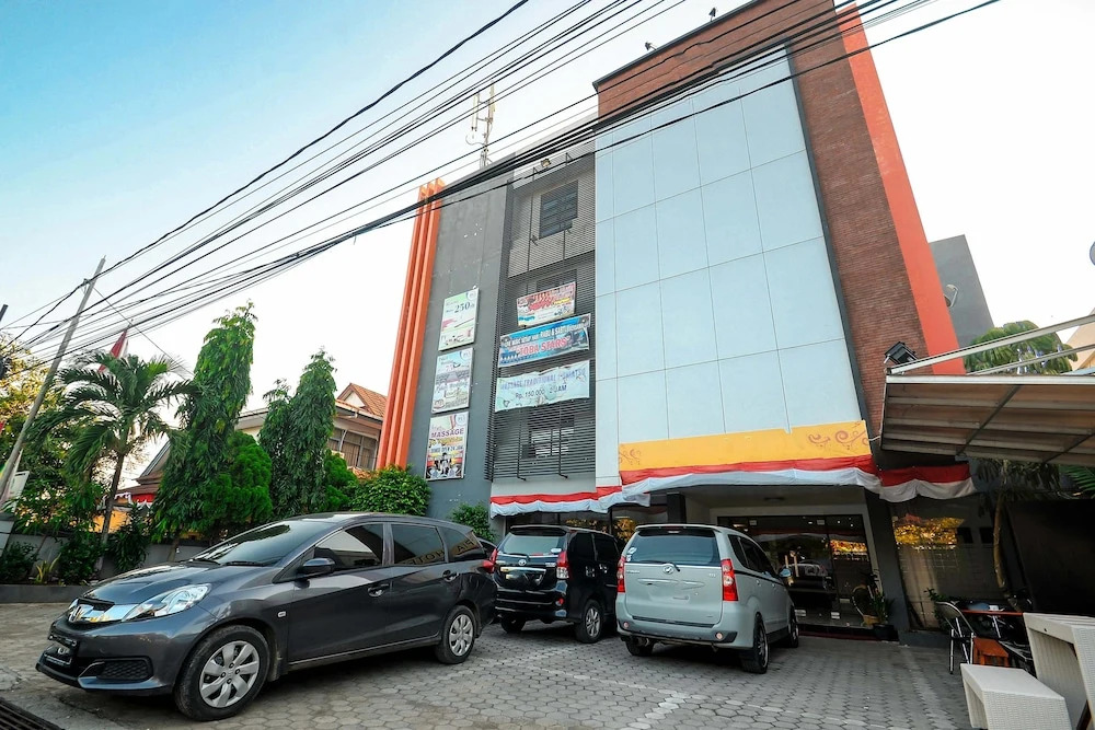 Airy Sukapura DR Wahidin 52 Cirebon