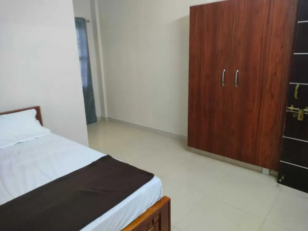 Eben Residency