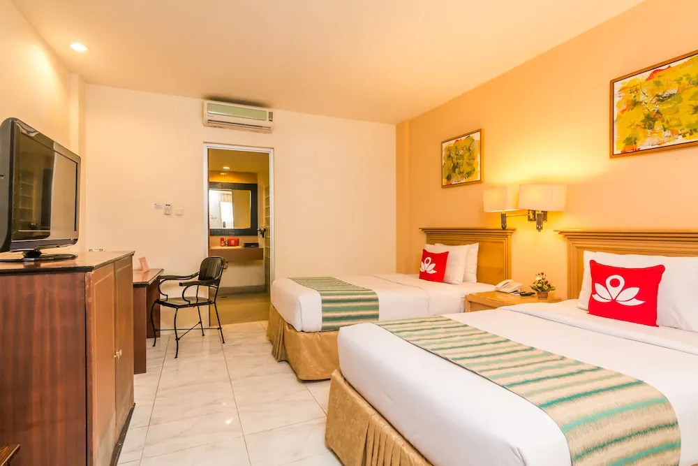 ZEN Rooms Kuta Kartika Plaza 2