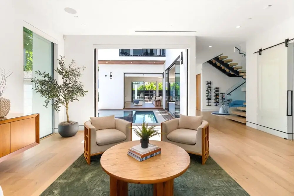 The Penmar Retreat - Luxurious Resort-style Oasis