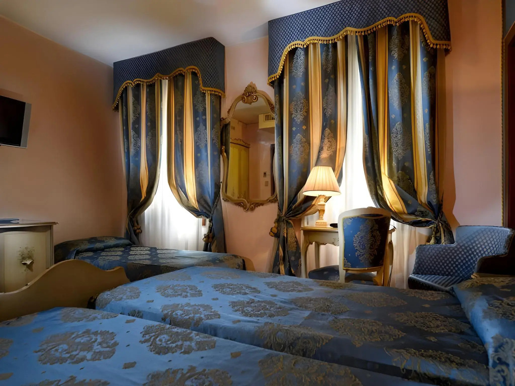 Отель Royal San Marco