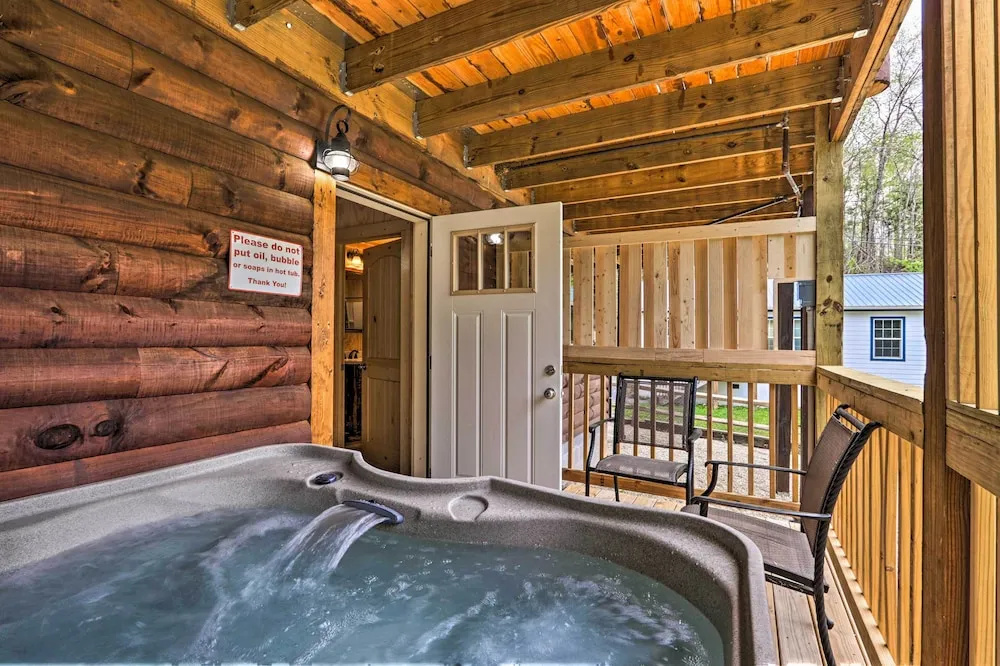 1 Mi to Dtwn Gatlinburg: Cabin w/ Game Room