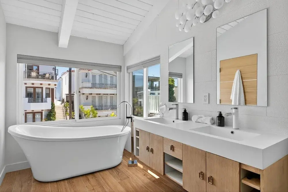 Your Coastal Getaway in Manhattan Beach Awaits