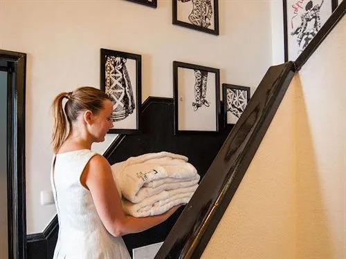Teatro Boutique Rooms & Suites