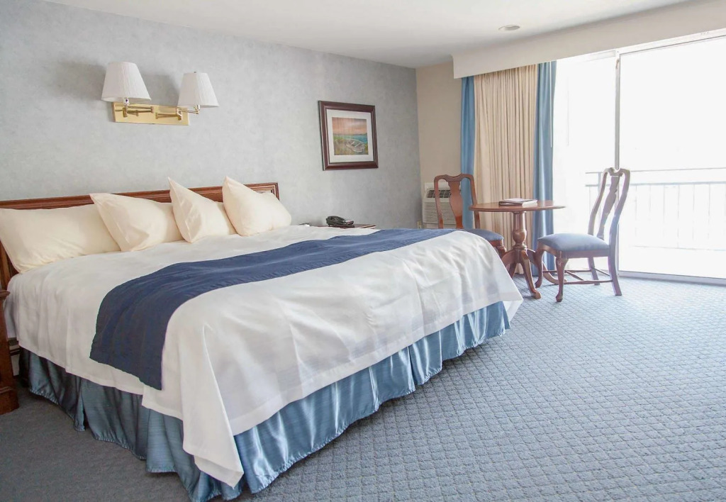 Blue Rock Resort
