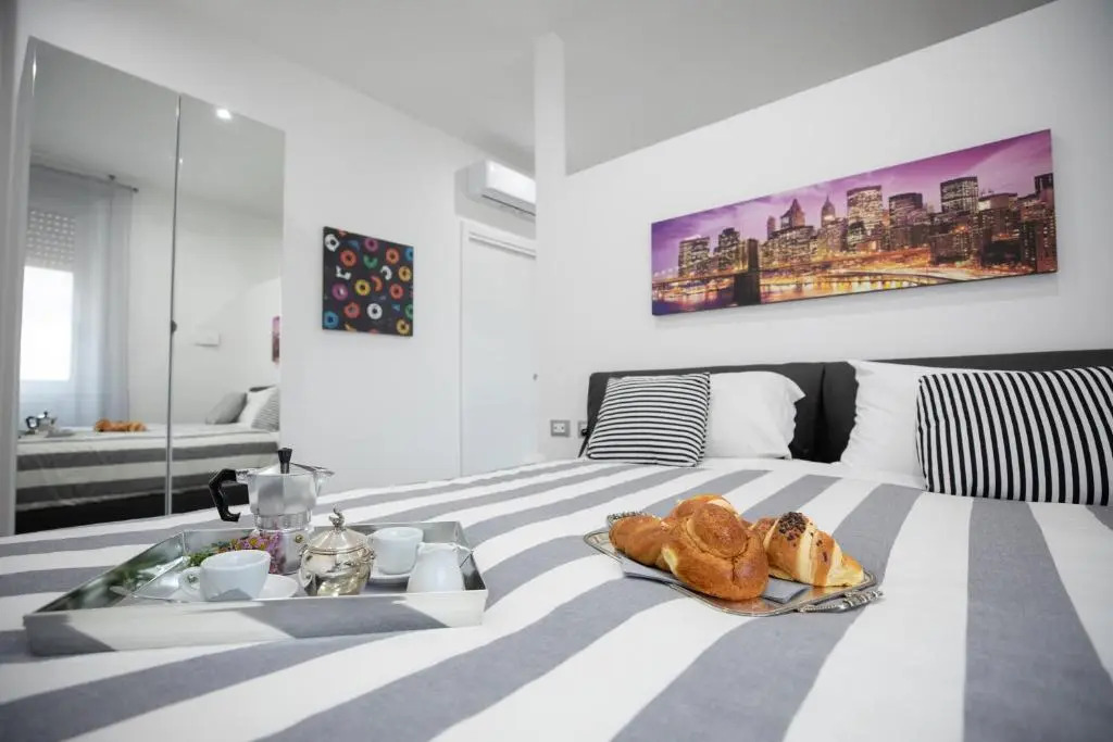 Napolidays Toledo Apartment By Dimorra