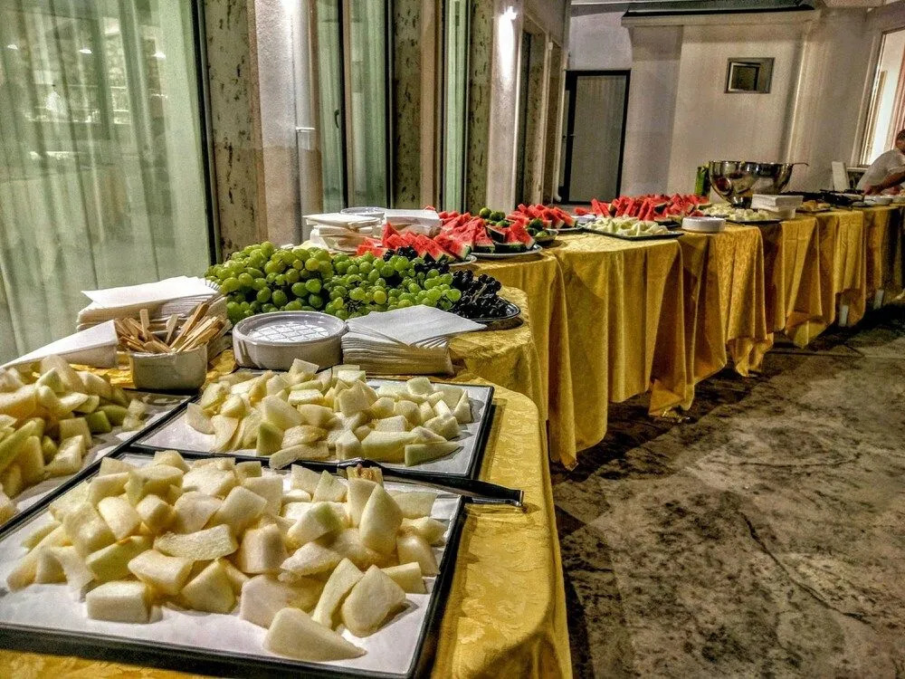 Max Luxury Suite