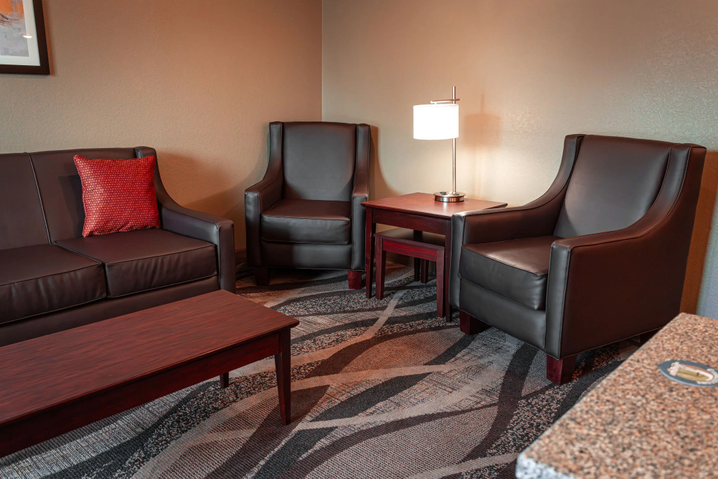 Cobblestone Inn & Suites - Big Lake