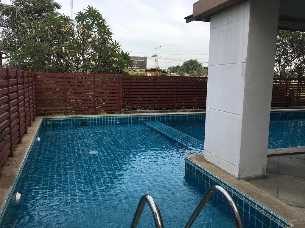 Prima Srinakarin Condo