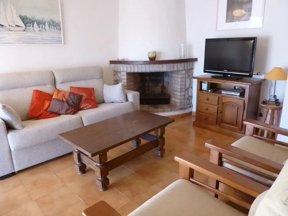 Amazing Villa in Empuriabrava With Swimming Pool