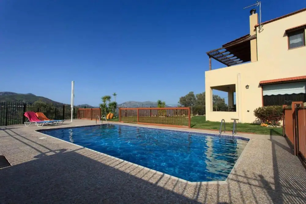 Louloudis Villa