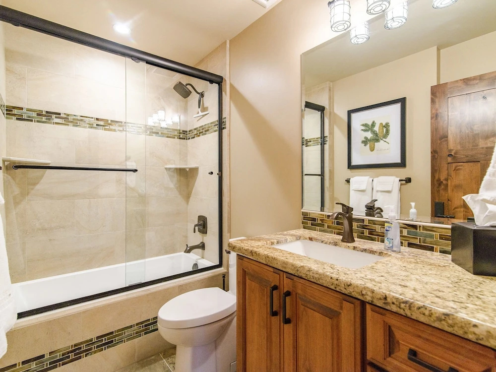 1481 Ledge Court Home 5 Bedrooms 4.5 Bathrooms Home