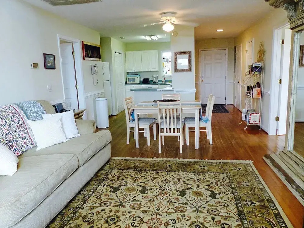 A Salty Escape 2 Bedrooms 2 Bathrooms Condo