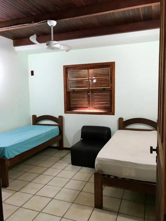 Duplex 450m da Praia do Peró, Roupa Cama e Banho, Wi-Fi, TV a Cabo, Estacionamento