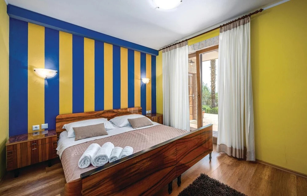 Awesome Home in Baderna With Wifi and 3 Bedrooms