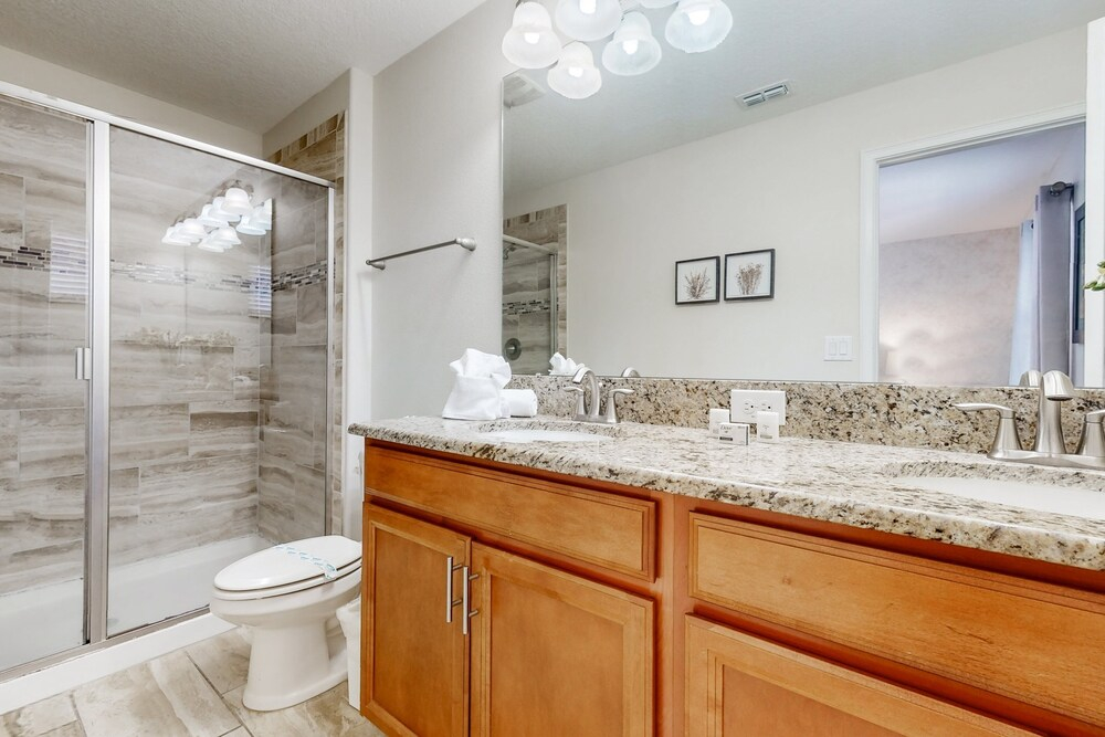 Spacious Getaway With 2 Themed Game Rooms, Private Pool, & Pool spa