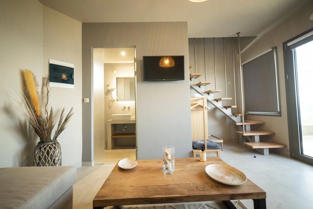 Theros Suites