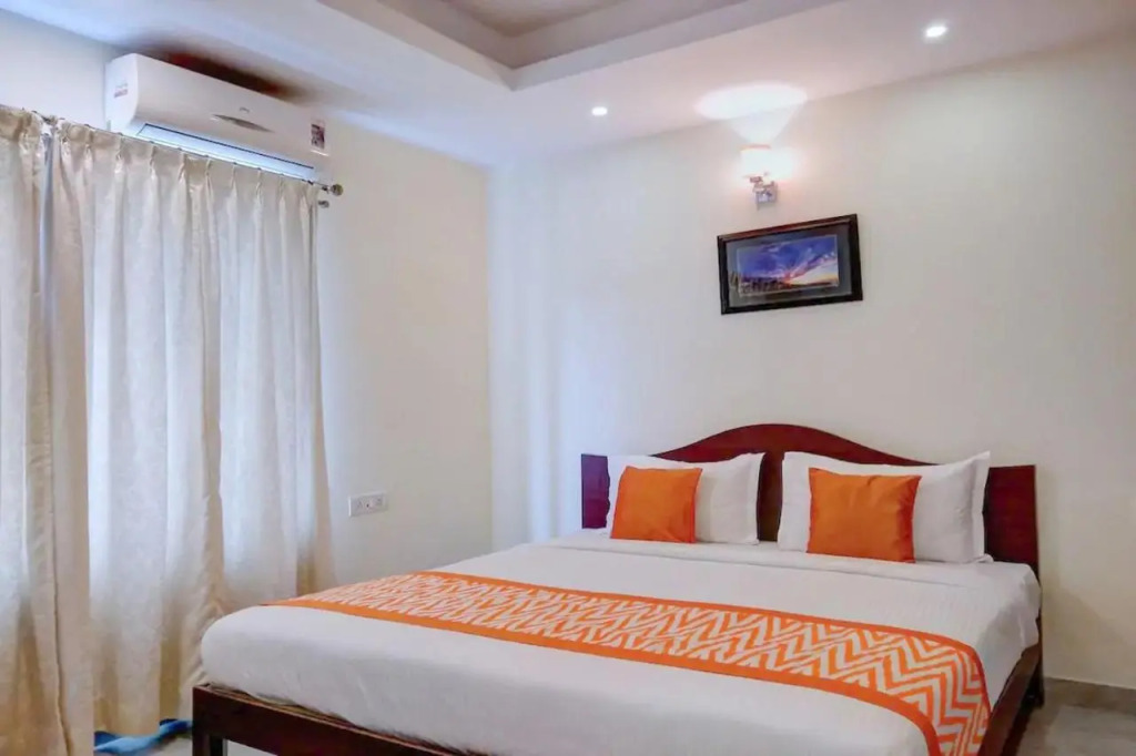 Via Shreyas Inn