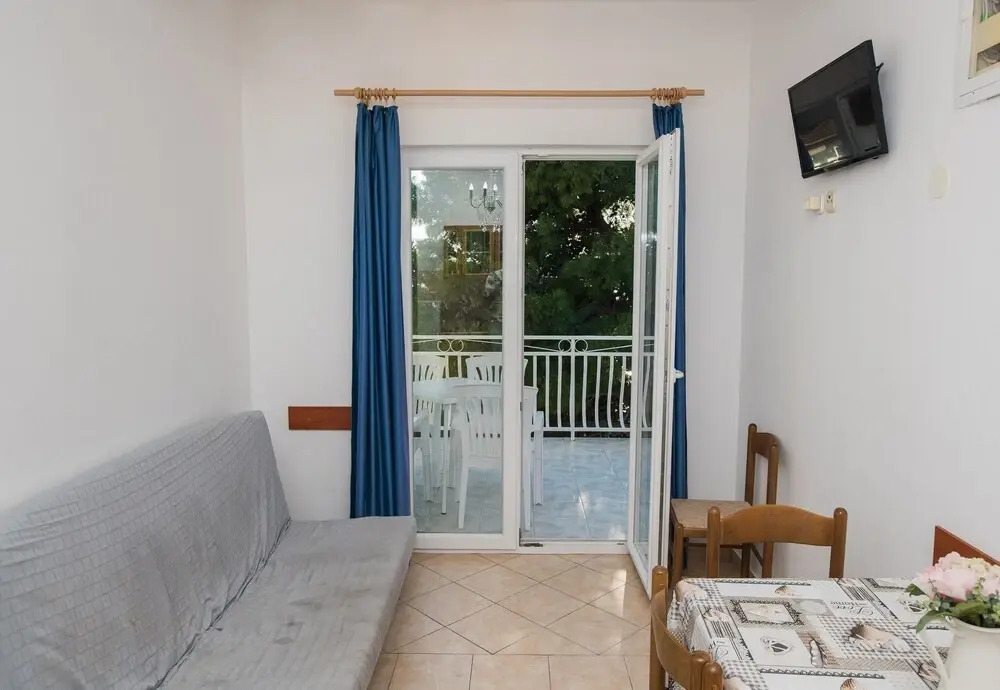 Beachfront Apartment Gaj 7