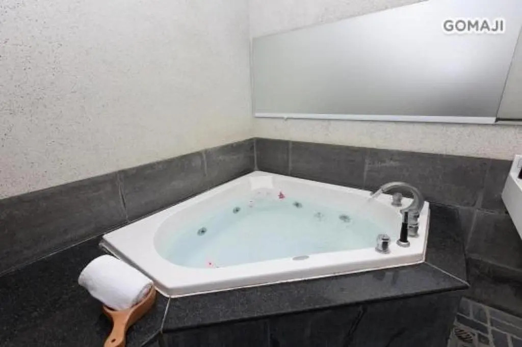 Youngs Hotspring Hotel