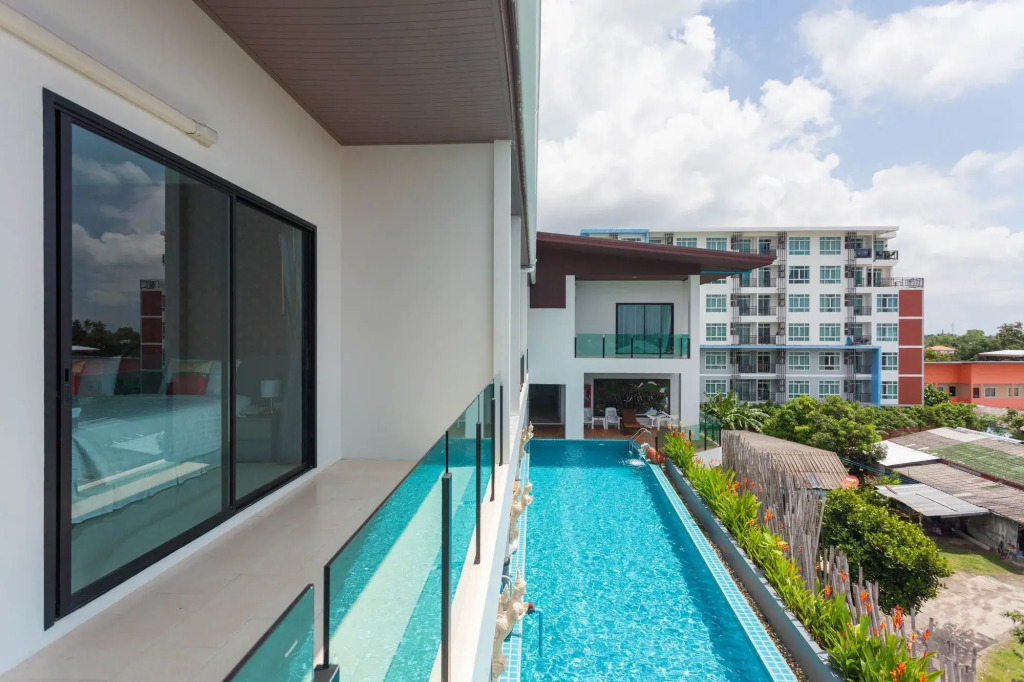 The Thames Pool Access Resort & Villa - SHA Extra Plus