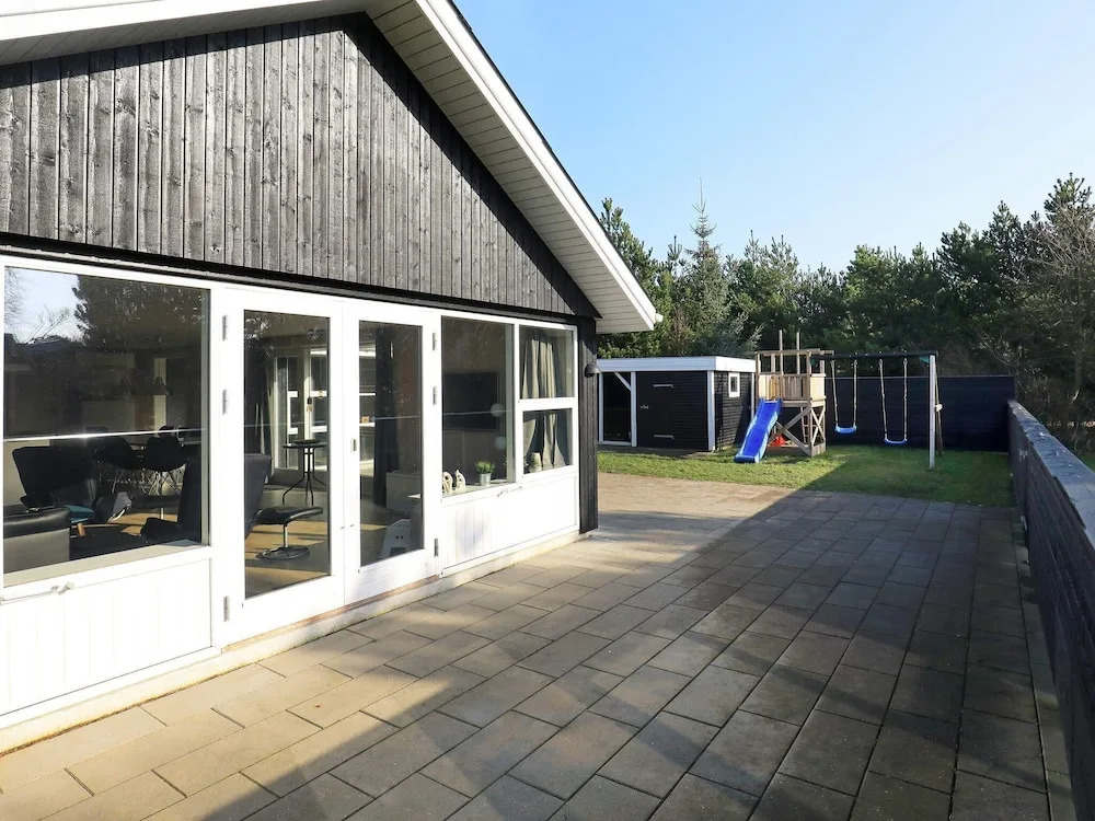 Suave Holiday Home in Vejers Strand near Sea