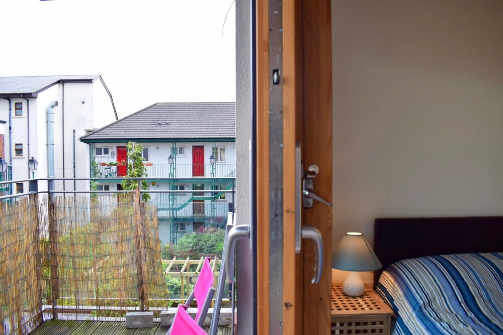 1 Bedroom Apartment On River Laffey