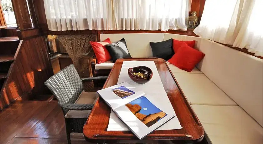 Casadellarte Luxury Private Gulet 5 Cabins